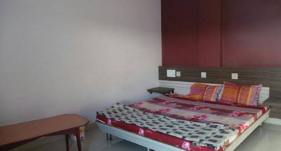 Hotel Ujjwal Palace, Sanawad 4